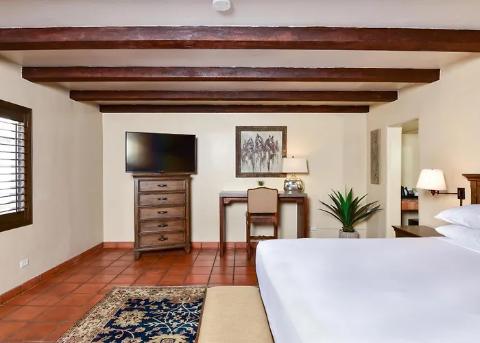 On The Desert Lodge Tucson