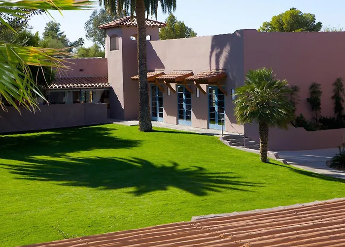 Lodge On The Desert *